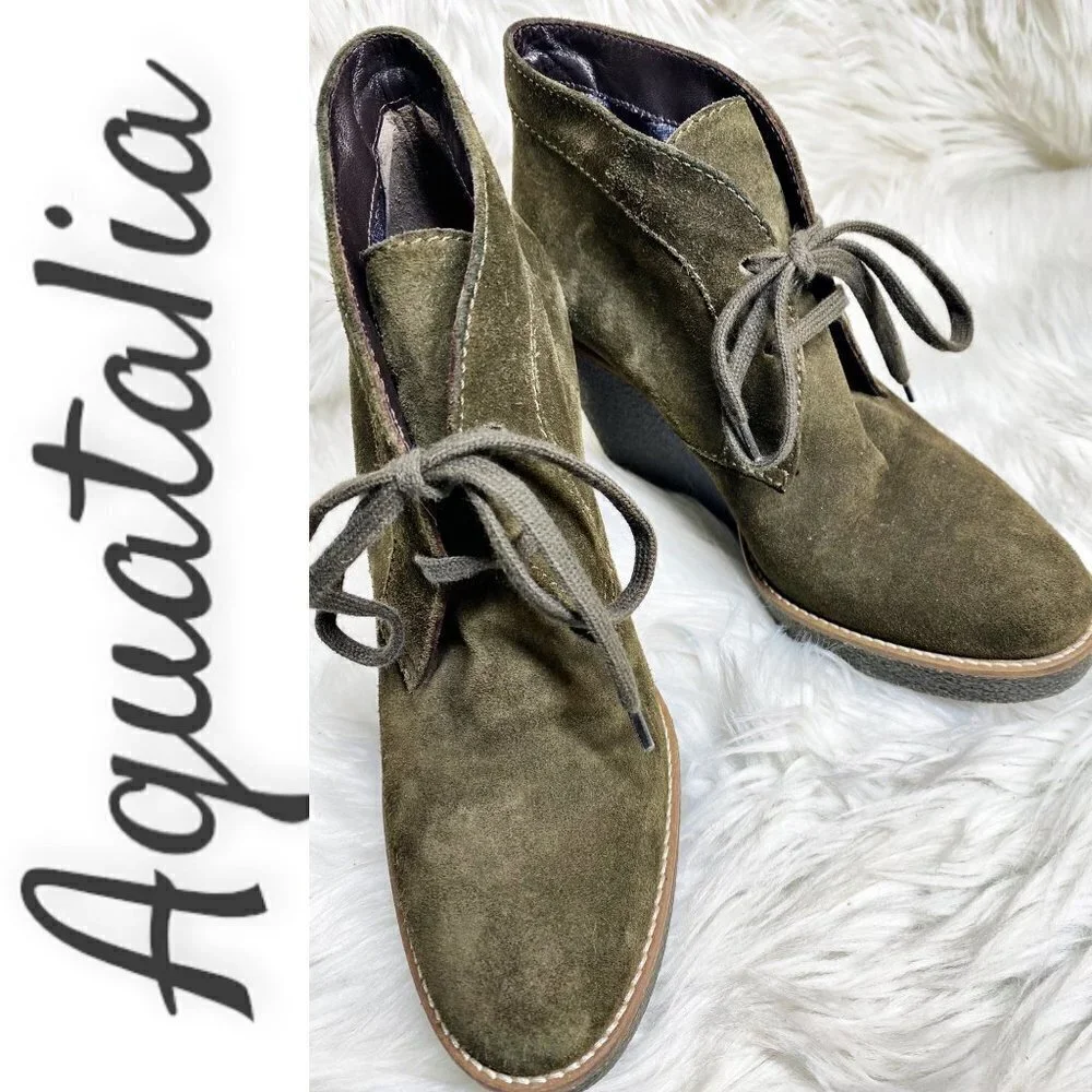 AQUATALIA Vianna Weatherproof Moss Green Suede Wedge Bootie, Size‎ 8